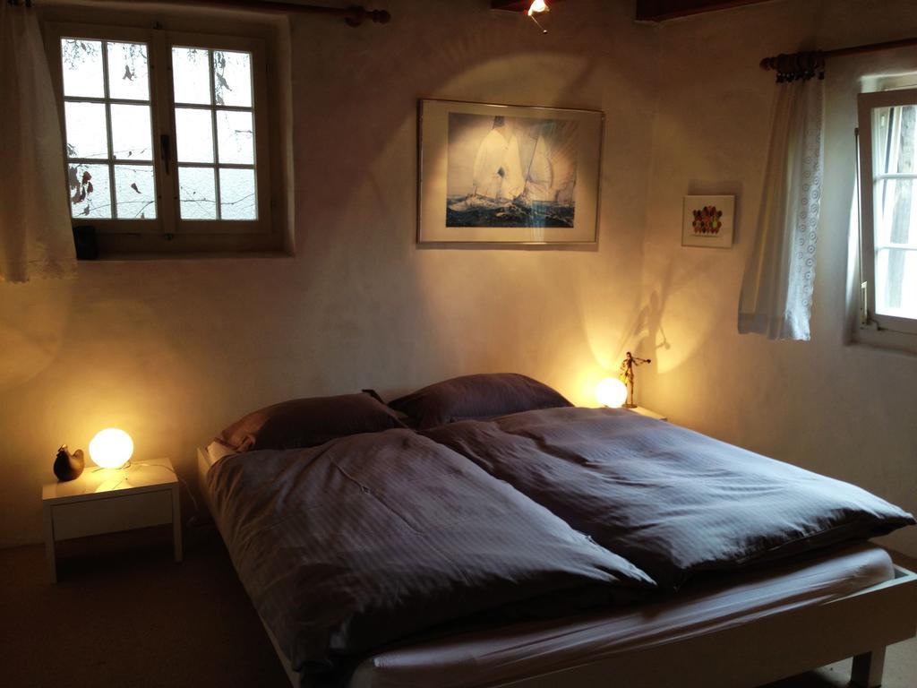 Laufen-Uhwiesen Guesthouse Les Mignardises חדר תמונה