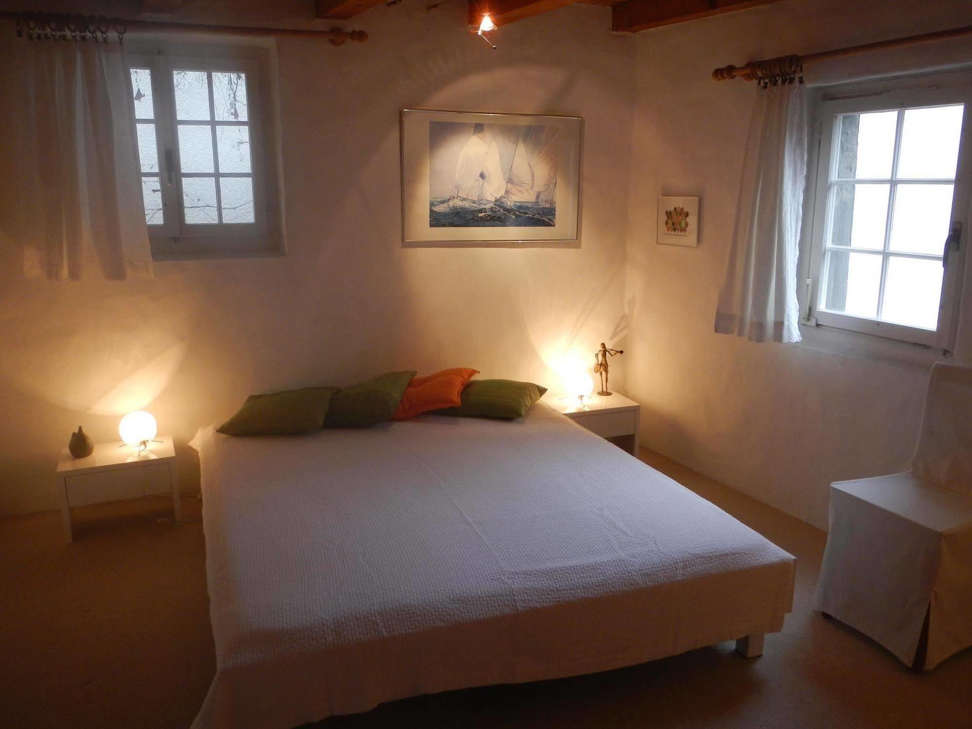 Laufen-Uhwiesen Guesthouse Les Mignardises מראה חיצוני תמונה
